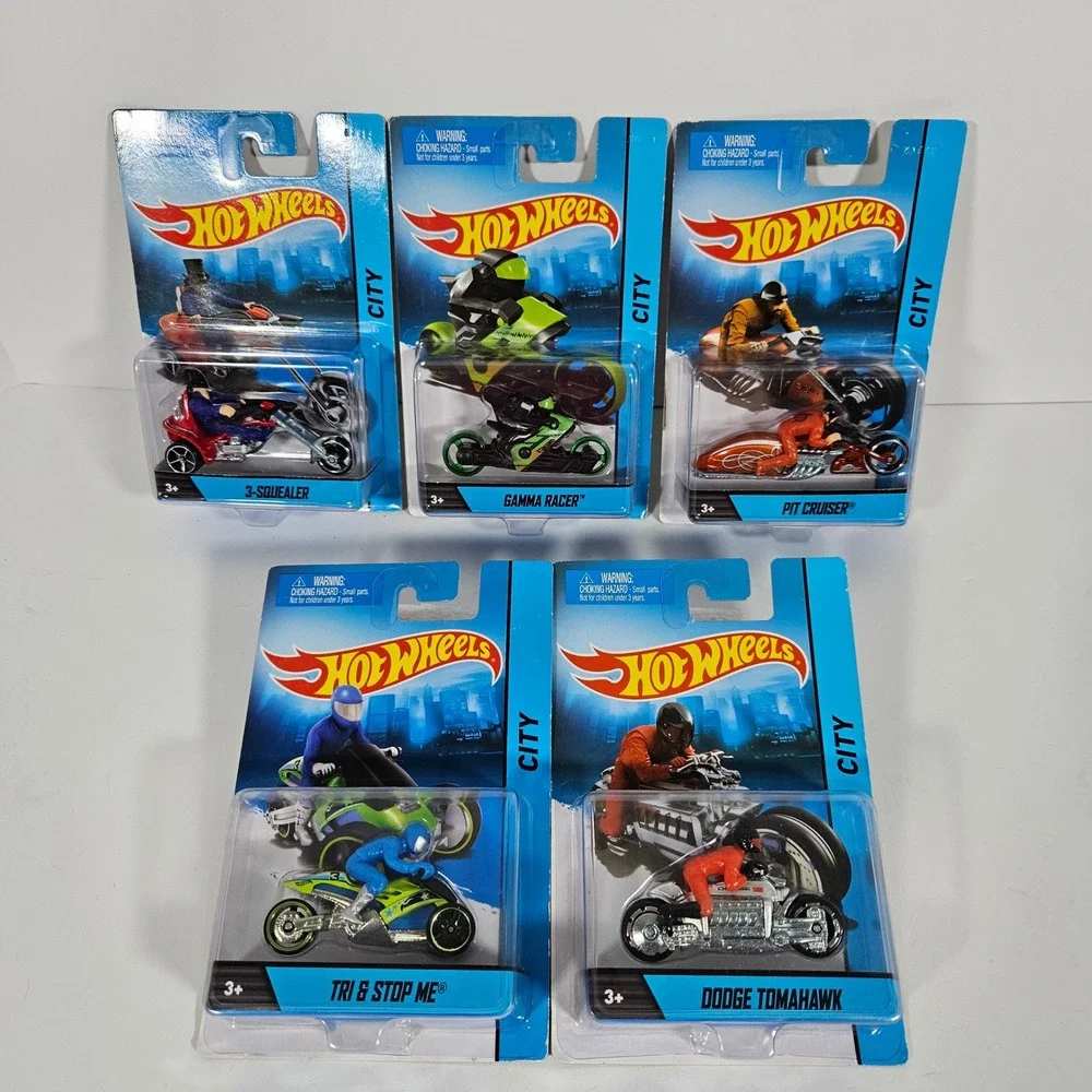 Hot Wheels City Motorcycle Lot of 5 Dodge Tomahawk Gamma Racer 3-Squealer 2014